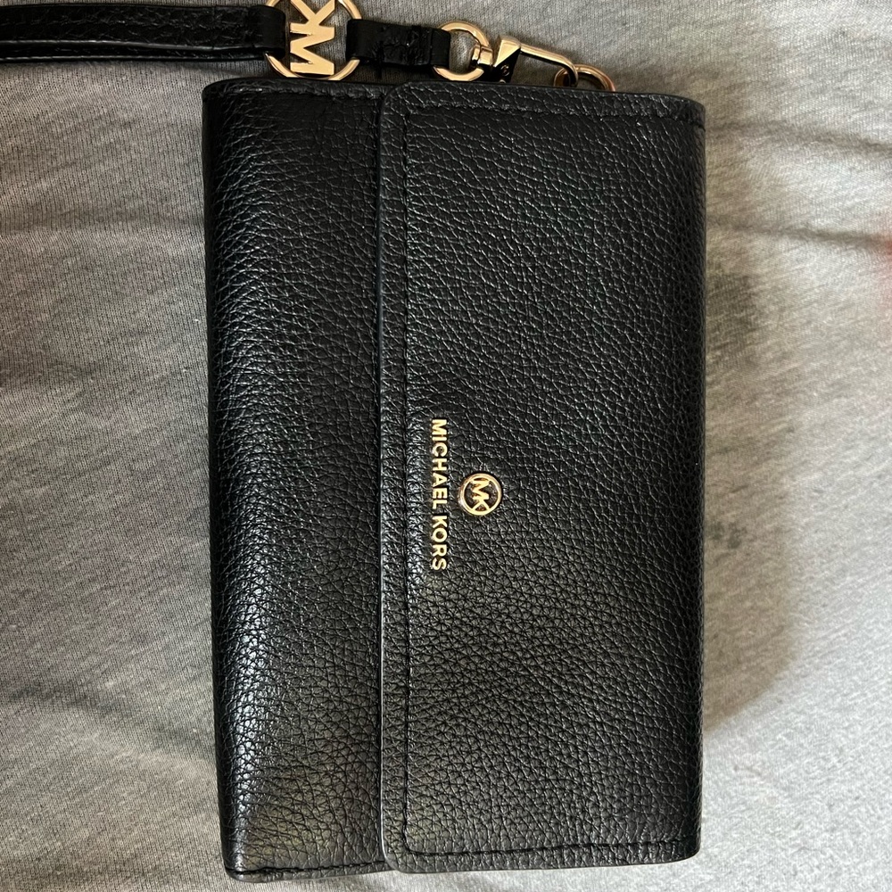 Wallet/wristlet